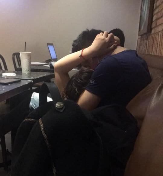 Vô tư ân ái trên taxi, clip nóng 23 giây của cặp nam nữ bị phát tán làm xôn xao mạng xã hội-4