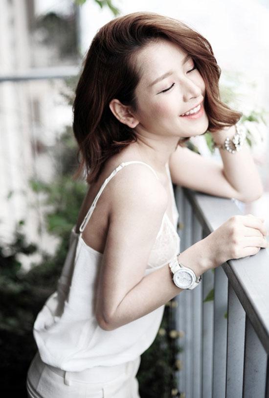 Hô biến vòng 1 từ lép kẹp sang căng đầy, Chi Pu bị nghi vừa trải qua phẫu thuật thẩm mỹ-15