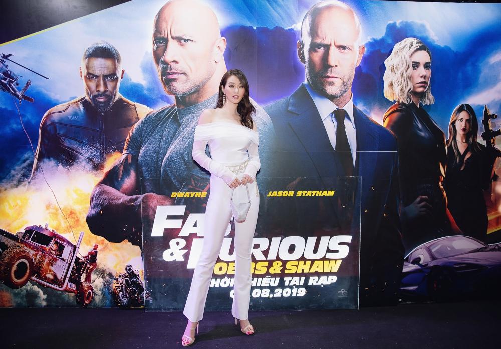 Khánh My lái siêu xe tuyệt đẹp cùng dàn sao Việt đến ra mắt ngoại truyện Fast & Furious-1