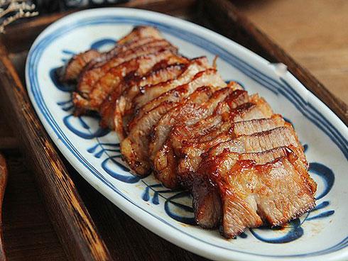 Làm thịt áp chảo bằng nồi cơm điện vừa ngon lại đơn giản, hàng xóm vội sang xin công thức