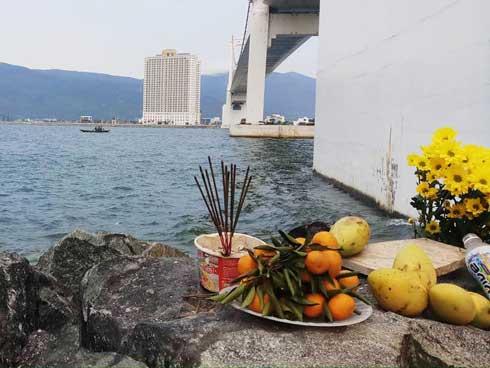 Gã si tình khủng bố người thương bằng chục nghìn tin nhắn-2