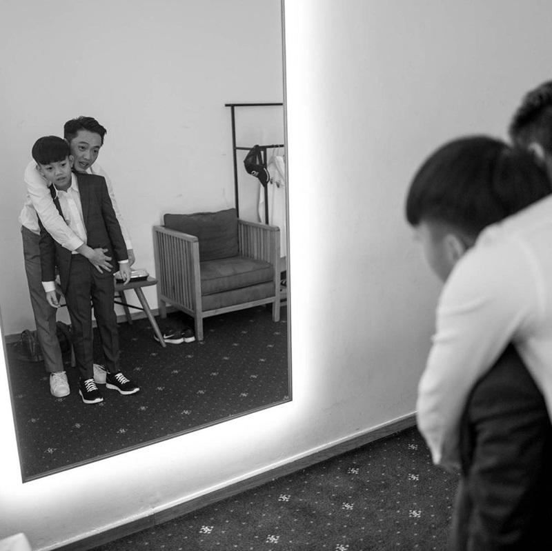 Vui duyên mới với Đàm Thu Trang, Cường Đô La vẫn không quên chăm sóc Subeo đến tận chân răng-3