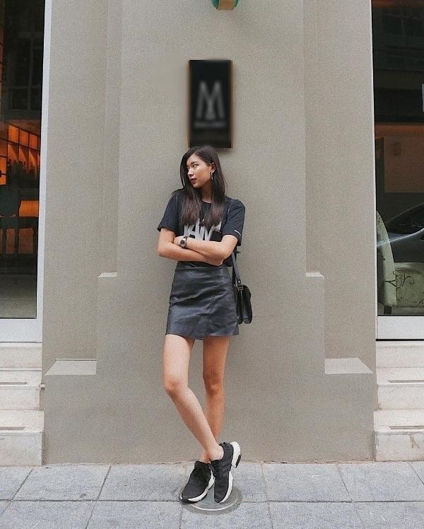 Thiều Bảo Trâm hack vòng 3 với đầm bodycon họa tiết - Tiểu tam Quỳnh Kool bỗng trở nên đứng tuổi với cả cây đen-1