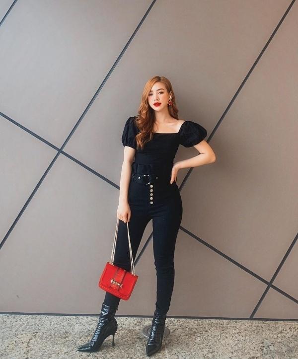 Thiều Bảo Trâm hack vòng 3 với đầm bodycon họa tiết - Tiểu tam Quỳnh Kool bỗng trở nên đứng tuổi với cả cây đen-3