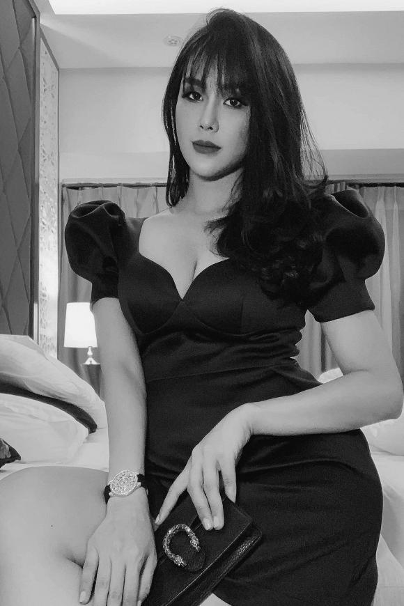 Diệp Lâm Anh khoe vòng 1 gợi cảm, khéo giấu bụng dù bầu 6 tháng đến Vũ Khắc Tiệp cũng phải kinh ngạc-1