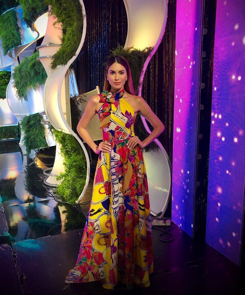 Bản tin Hoa hậu Hoàn vũ 31/7: Bóc tem giày cao gót huyền thoại Hoàng Thùy vừa tậu để so tài đối thủ quốc tế-7