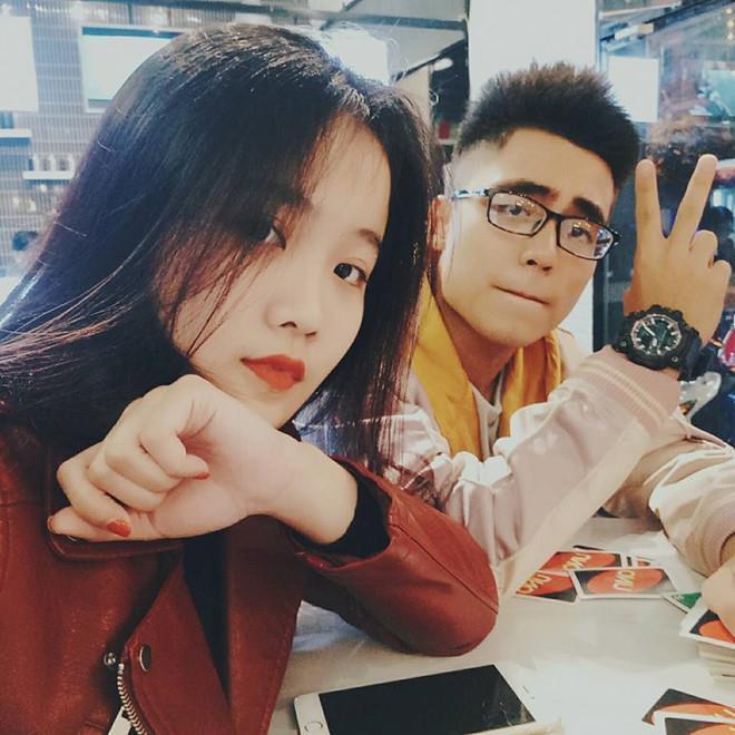 Thêm hội bạn cực phẩm gồm em trai Sơn Tùng và hai bạn gái cầu thủ-2