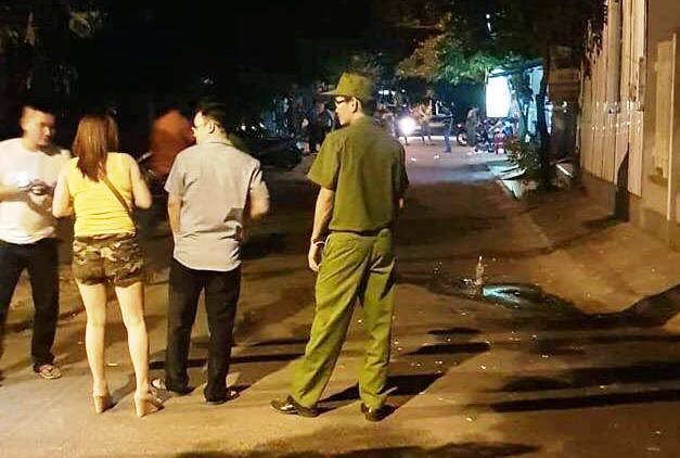 Cãi vã tiền bo tiếp viên, khách bị con chủ quán karaoke đâm tử vong-1