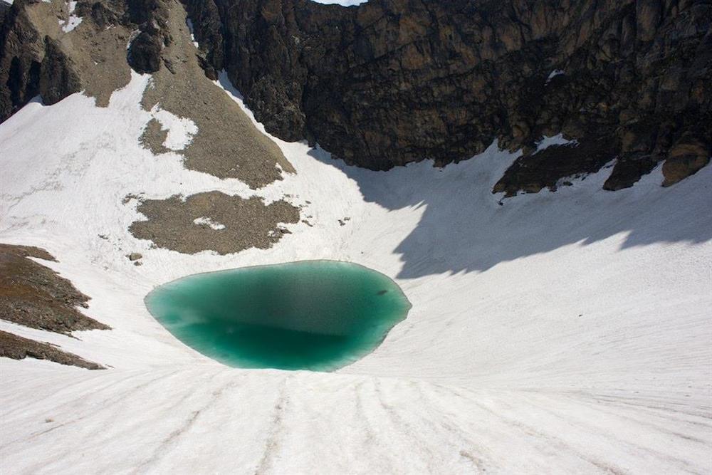 Bí ẩn hồ xương người khổng lồ trên đỉnh Himalaya-7