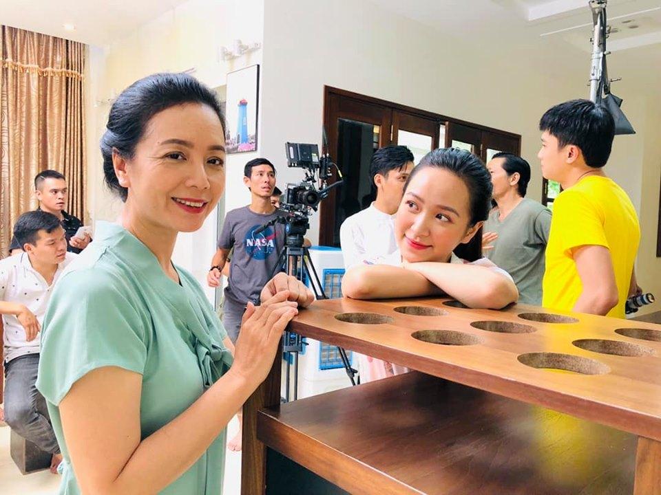 Về Nhà Đi Con ngoại truyện: Xuất hiện bóng hồng mới tình tứ bên Vũ-5