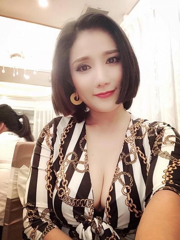 Thúy Nga đăng ảnh đi dự sinh nhật nhưng vòng 1 Cát Tường và gương mặt Lê Giang mới là thứ thu hút mọi ánh mắt-5