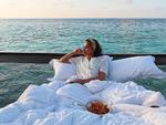 Chi 400 USD/đêm ngủ giữa đại dương, ngắm bình minh ở Maldives