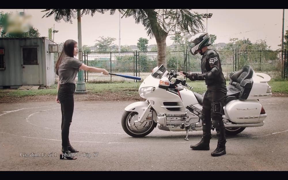 Sợ Lương Thế Thành lấy moto chở gái, Thúy Diễm bắt lựa chọn giữa em và xe anh chọn ai-4