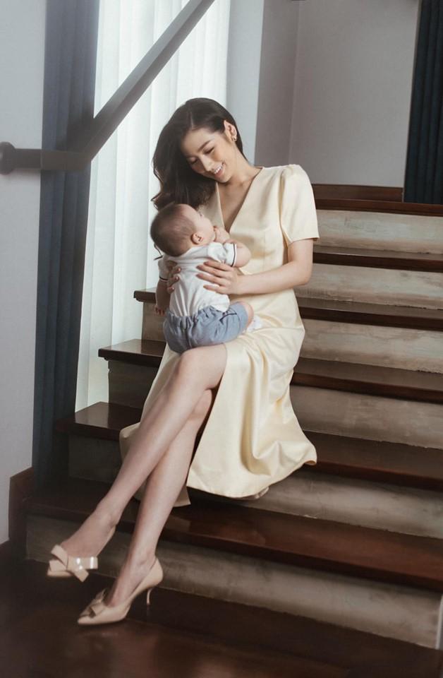 Isaac hôn trán Khả Ngân trong tiệc sinh nhật làm dấy lên nghi án yêu đương-9