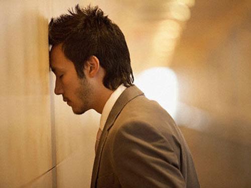 Bức xúc khi tháng cô hồn, vợ bắt chồng nhịn chuyện chăn gối-2