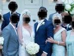 'Đánh đố' quan khách vì diện váy và làm tóc giống hệt con dâu trong đám cưới, mẹ chồng bị dân mạng 'ném đá' tơi tả