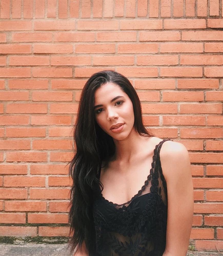 Hoa hậu Venezuela 2019 lộ diện kém sắc, ngực lép nhưng vẫn đe dọa khả năng intop của Hoàng Thùy-10