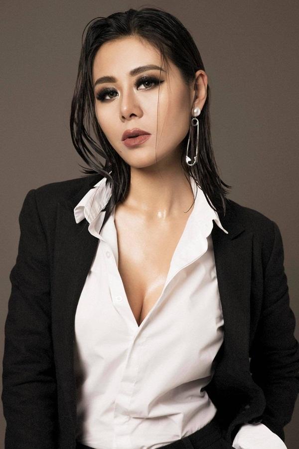 Nam Thư phản dame cực mạnh khi bị chỉ trích học mót cách dẫn của Cát Tường khi làm MC Bạn muốn hẹn hò-1