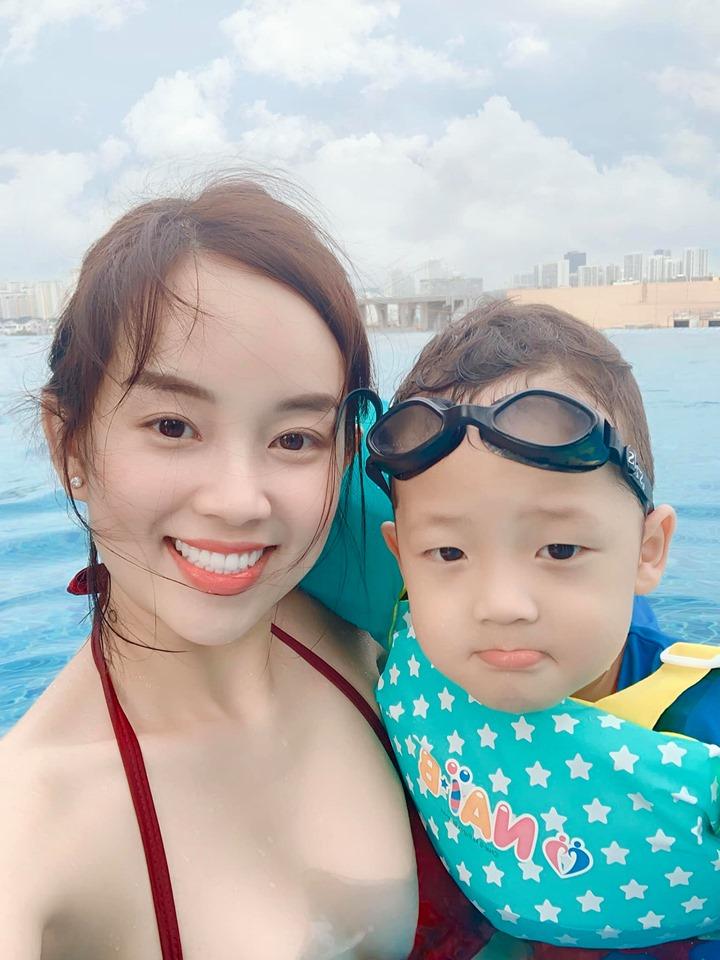 Hiếm hoi mới công khai diện bikini, Ly Kute khiến ai cũng xuýt xoa nhan sắc gái một con trông mòn con mắt-5