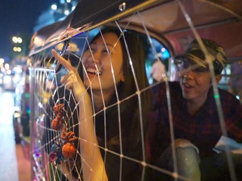 Bộ lạc thích đeo đĩa ở mồm, xăm lồi da để làm đẹp-1