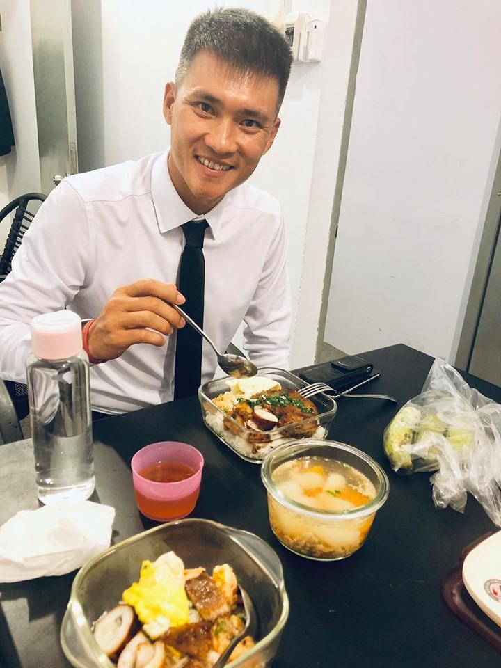 Thủy Tiên cơm nước quá đảm đang, Công Vinh xác nhận đó là lý do khiến anh không thèm ăn phở-1