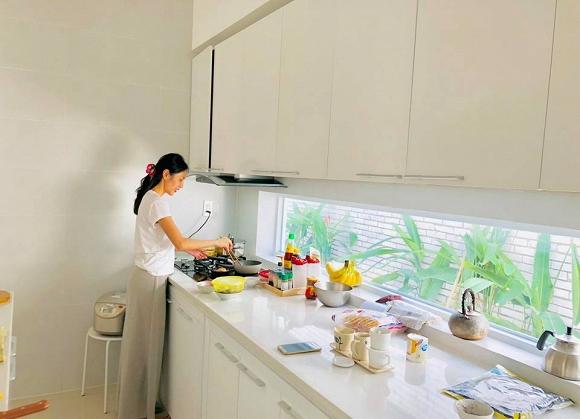 Thủy Tiên cơm nước quá đảm đang, Công Vinh xác nhận đó là lý do khiến anh không thèm ăn phở-7