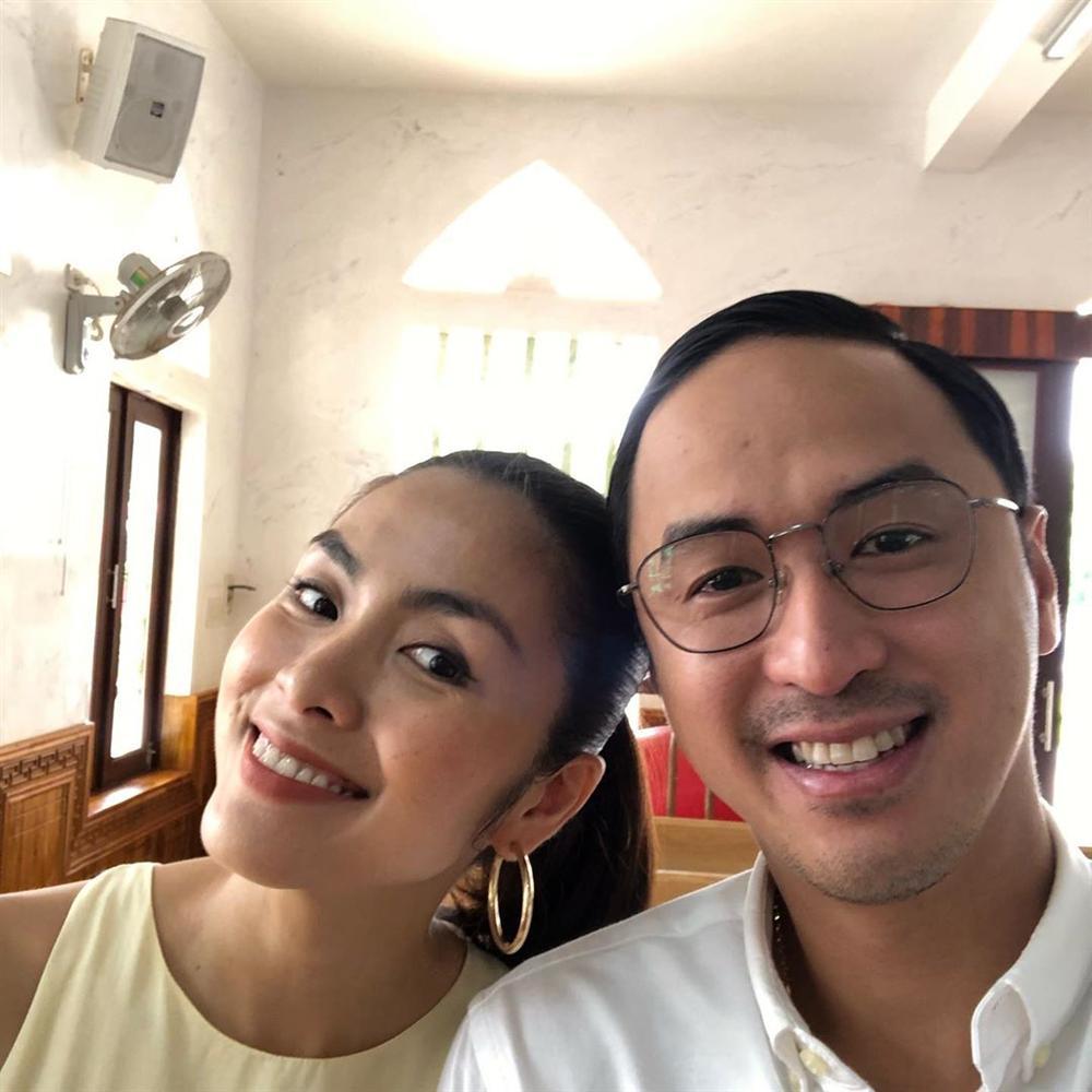 Đi ăn cưới nhà người ta, Louis Nguyễn - Tăng Thanh Hà được khen sáng không kém cô dâu chú rể vì quá đẹp đôi-2