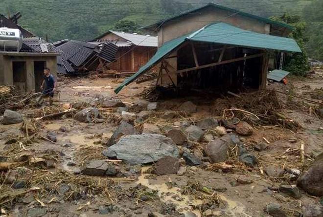 20 căn nhà trong 1 bản bị lũ cuốn, 13 người mất tích-2