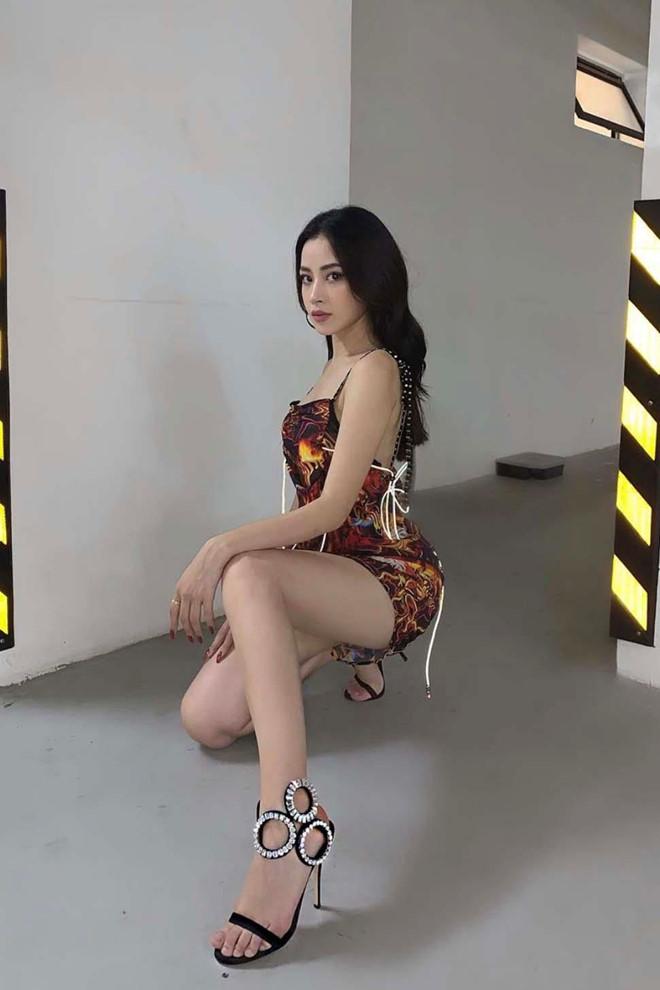 Không còn là hot girl tuổi teen, Chi Pu giờ diện đồ sexy thế này đây-11