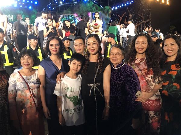 Mẹ tân Hoa hậu Thế giới Việt Nam 2019 Lương Thùy Linh: Đỗ Mỹ Linh xinh hơn con gái tôi nhiều-5