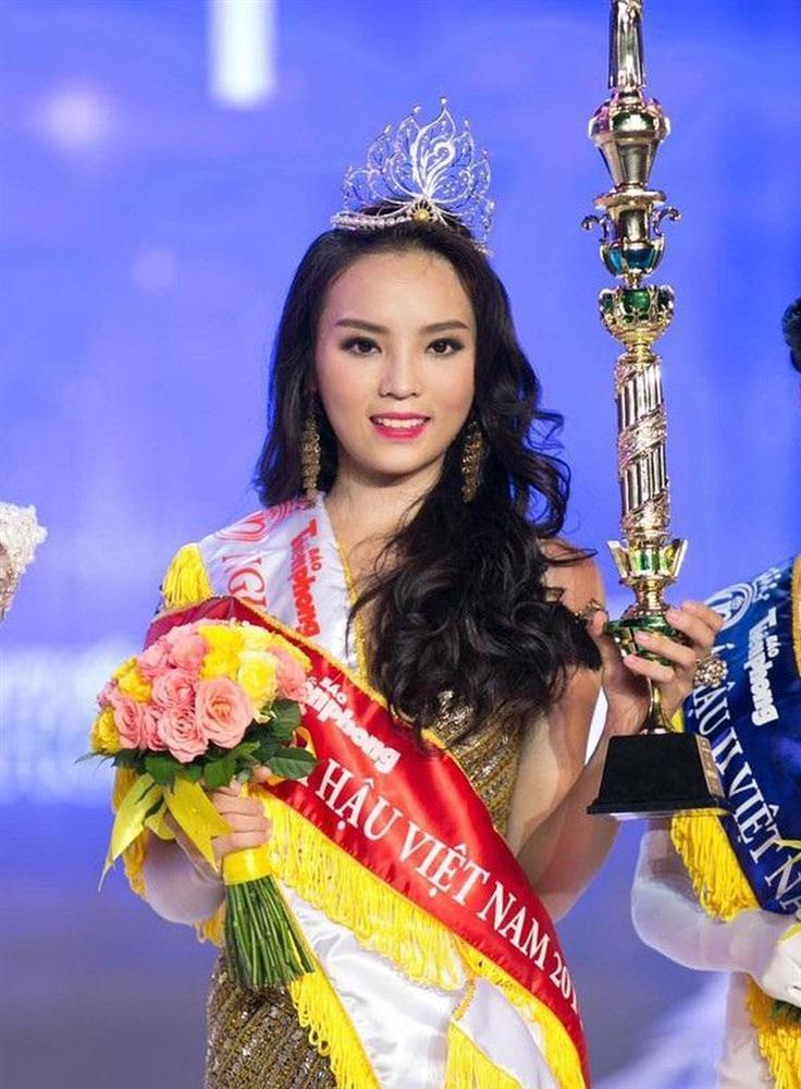 Lương Thùy Linh đăng quang Miss World Vietnam 2019, một lần nữa thiên hạ phải trầm trồ về Đại học Ngoại thương-6