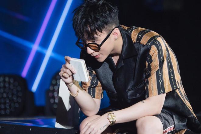 Sơn Tùng M-TP nhận lời cầu hôn của fan nữ 16 tuổi-5