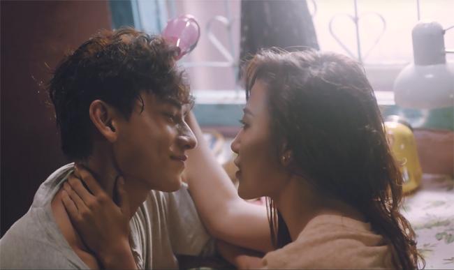 Cá sấu chúa Quỳnh Nga và dàn người đẹp dở khóc dở cười vì diễn cảnh hôn-14