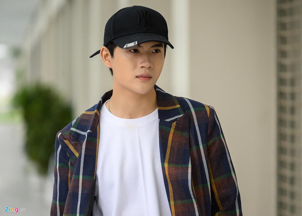 7 chàng trai Việt luyện tập 16 giờ mỗi ngày tại Hàn Quốc để làm ca sĩ-12