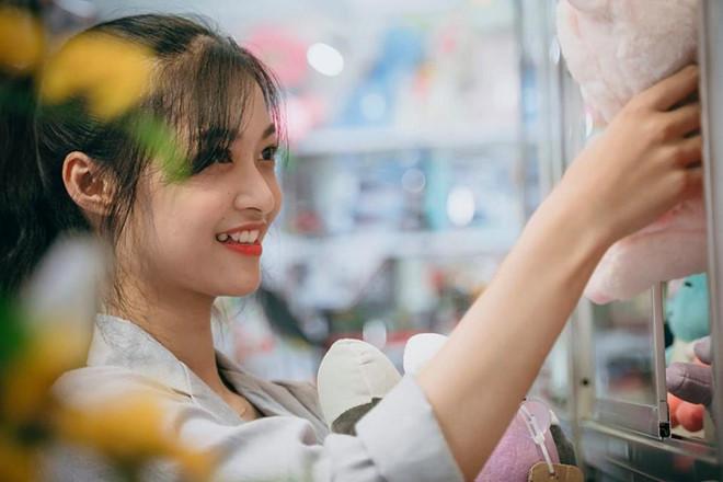 Đọ mặt mộc của Hoa hậu Lương Thùy Linh và Á hậu Tường San, Kiều Loan-4