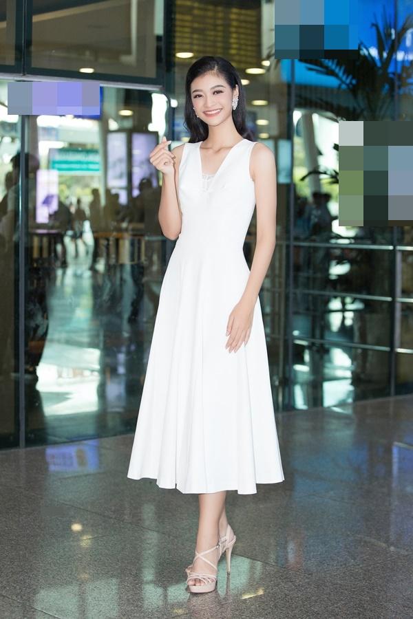 Tân Hoa hậu Thế giới Việt Nam 2019 Lương Thùy Linh gây náo loạn sân bay ngay khi vừa đáp chuyến-6