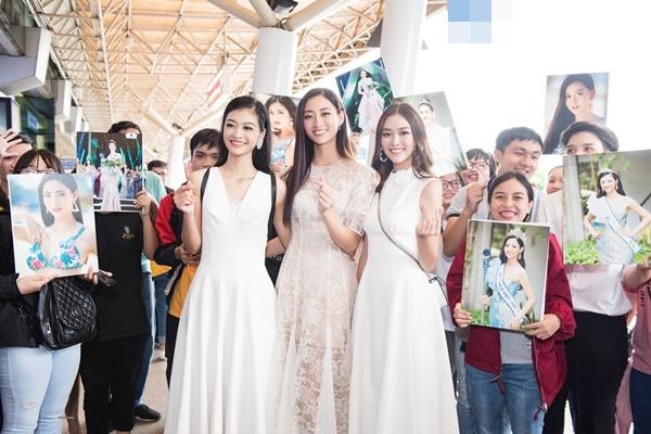 Tân Hoa hậu Thế giới Việt Nam 2019 Lương Thùy Linh gây náo loạn sân bay ngay khi vừa đáp chuyến-9