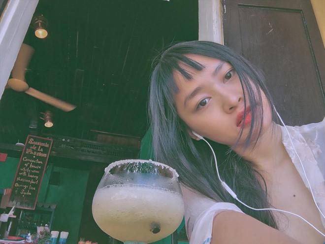 Hé lộ người chị giỏi giang đang du học Pháp của Á hậu Tường San, nhìn ảnh trang cá nhân mới thấy nhan sắc không phải dạng vừa-7