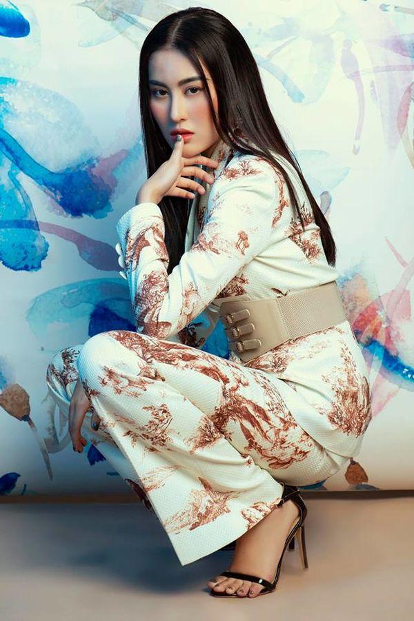 Vẫn là gương mặt ấy nhưng Hà Lade lại lộ xương hàm lệch, nghi là do di chứng thẩm mỹ?-6