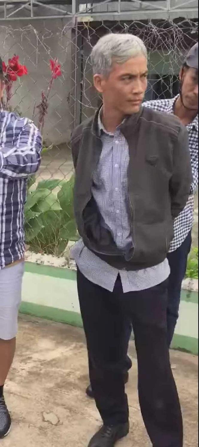 Giây phút bắt tại trận phó Viện trưởng VKSND nhận hối lộ 2.500 USD-10