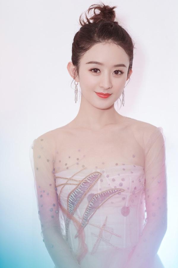Dương Tử đánh bại Triệu Lệ Dĩnh trở thành nữ diễn viên có lượng fans tăng nhiều nhất nửa đầu 2019-5