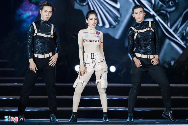 Vì sao Chi Pu được mời hát tại chung kết Hoa hậu Thế giới Việt Nam?-1