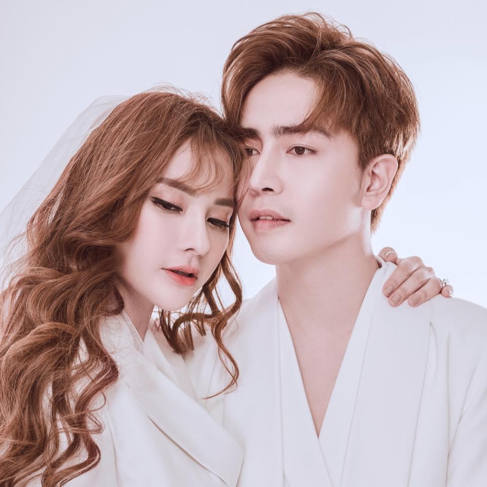 Thu Thủy cập nhật màn hình đen thay thế hình ảnh gia đình hạnh phúc giữa scandal chồng bạo hành con riêng-4