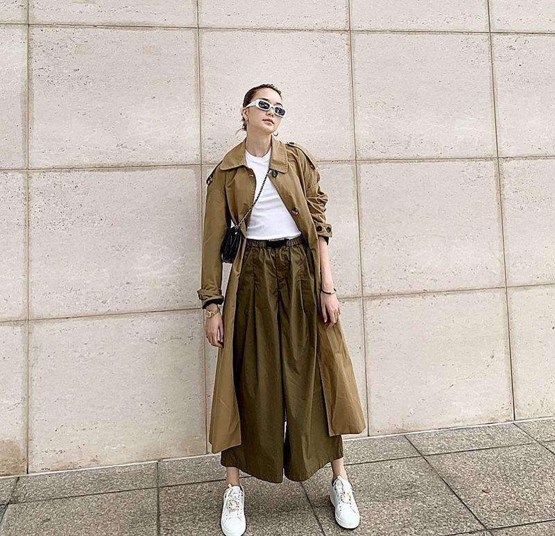 BB Trần mang 20 bộ quần áo sống ảo cho 1 chuyến du lịch - Kaity Nguyễn biến hóa thành quý cô sexy lady-9