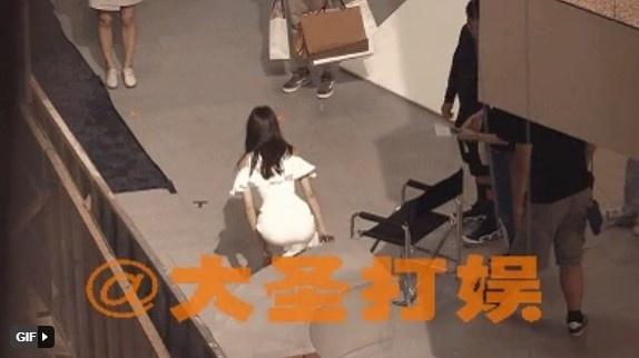 Bị paparazzi tung ảnh chụp lén, Địch Lệ Nhiệt Ba khiến cả CĐM xôn xao vì vòng ba quá khủng-2