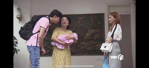 Về Nhà Đi Con: Khán giả soi được một chi tiết chứng tỏ Vũ và cu Bon đích thị là bố con rồi, không lẫn vào đâu được-4