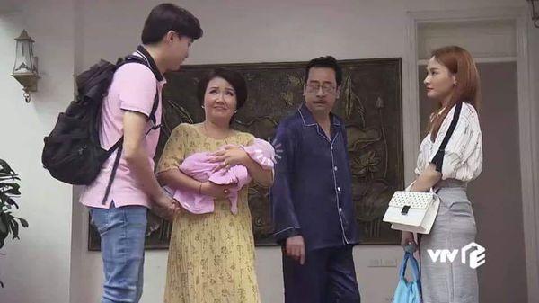 Về Nhà Đi Con: Khán giả soi được một chi tiết chứng tỏ Vũ và cu Bon đích thị là bố con rồi, không lẫn vào đâu được-5