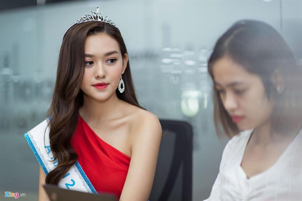 Á hậu Tường San: Tôi có mũi đẹp dù chưa phẫu thuật thẩm mỹ-3