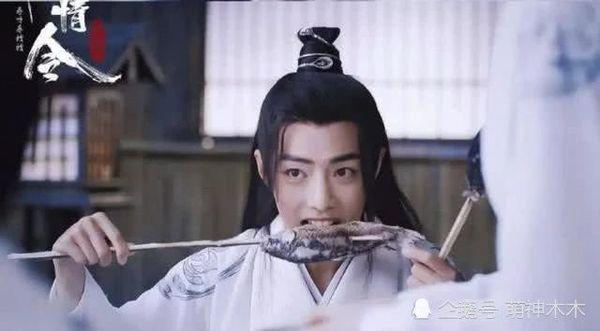 Tưởng diễn viên quay cảnh ăn uống là sung sướng, nhưng không ngờ là cả bầu trời khổ cực-4