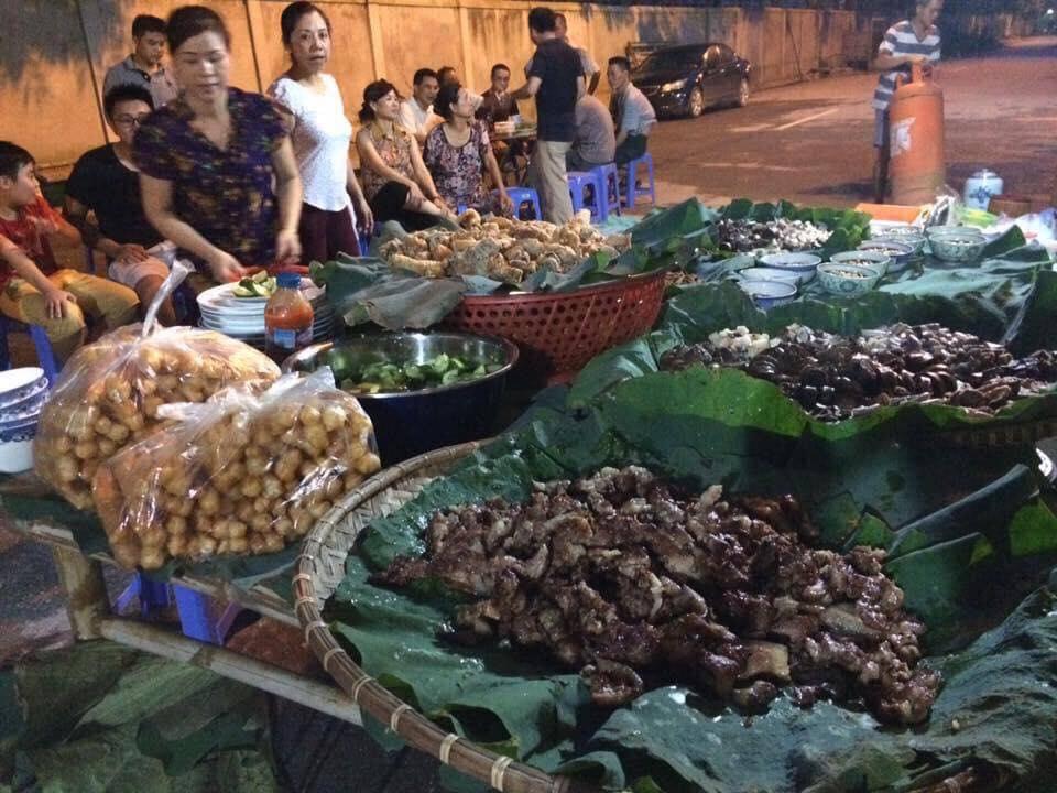 Mâm cỗ quê toàn thịt lợn quá hấp dẫn khiến dân mạng không khỏi trầm trồ-1